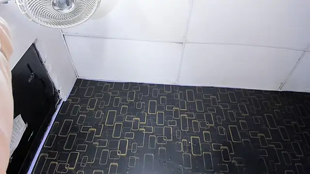 Alika01 online show from 02/28/25, 04:10