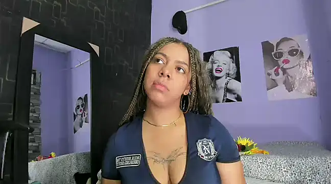 Alika01 online show from 03/22/25, 11:31