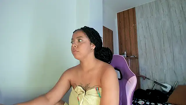 Alika01 online show from 01/05/26, 05:27