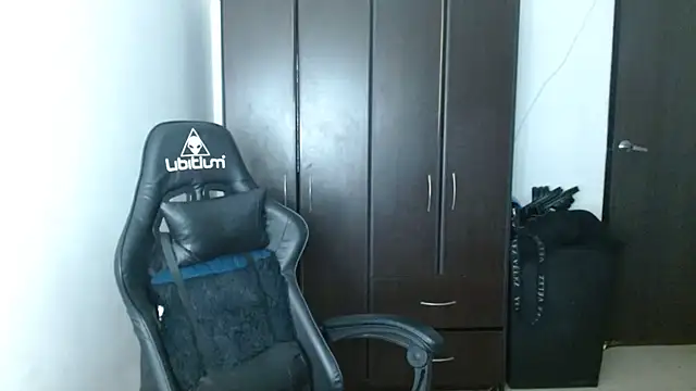 natashasmithe online show from 02/11/25, 06:44