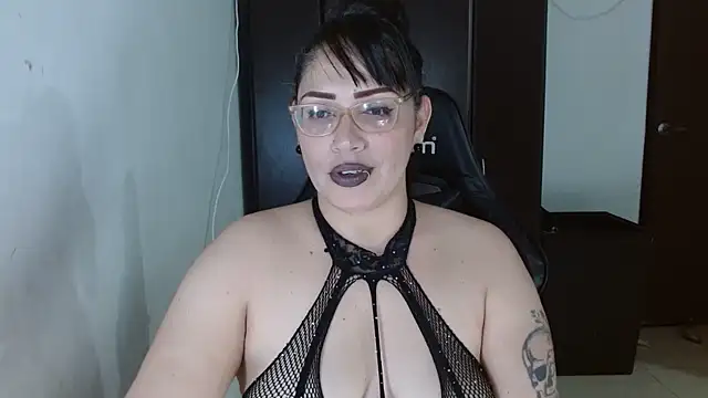 natashasmithe online show from 12/20/25, 11:56