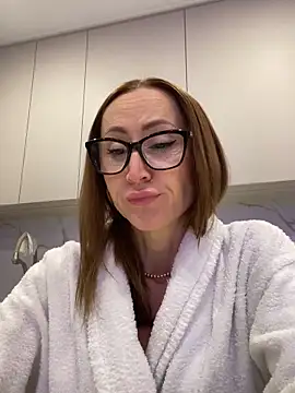 LauraDavis online show from 02/22/26, 02:37