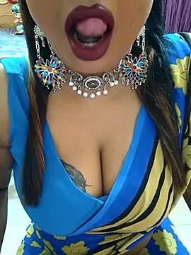 Snapshot of YR-SHIVANI chatting on 03/11/25, 05:38 YR-SHIVANI online show from 03/11/25, 05:38