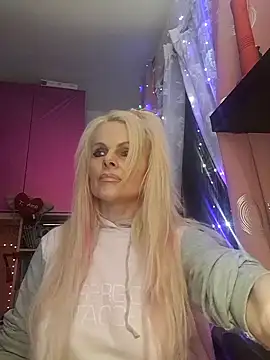 Snapshot of Angeldevilus chatting on 01/16/25, 10:44 Angeldevilus online show from 01/16/25, 10:44