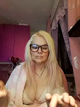 Snapshot of Angeldevilus chatting on 03/05/25, 06:23 Angeldevilus online show from 03/05/25, 06:23