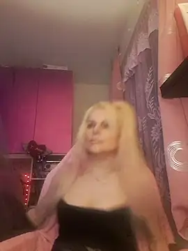 Snapshot of Angeldevilus chatting on 03/13/25, 06:01 Angeldevilus online show from 03/13/25, 06:01