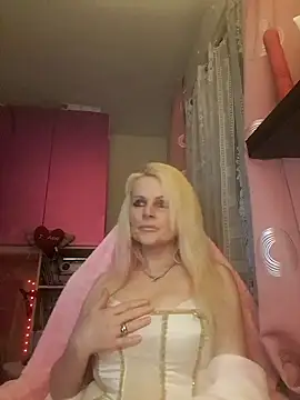 Snapshot of Angeldevilus chatting on 03/23/25, 01:42 Angeldevilus online show from 03/23/25, 01:42