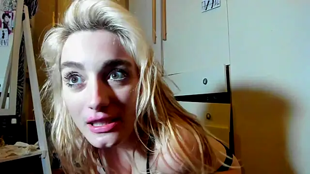 Monicbabe online show from 09/09/25, 12:43