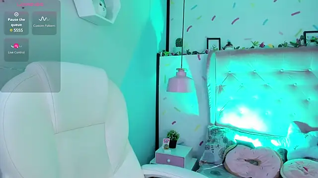  cloe martinez online show from 03/19/25, 09:16