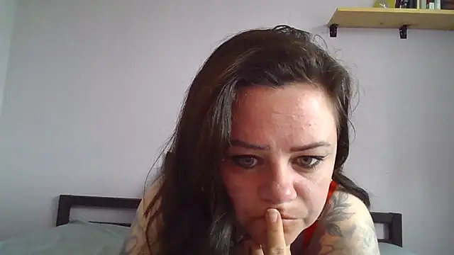 curvybrat93 online show from 07/21/26, 03:36