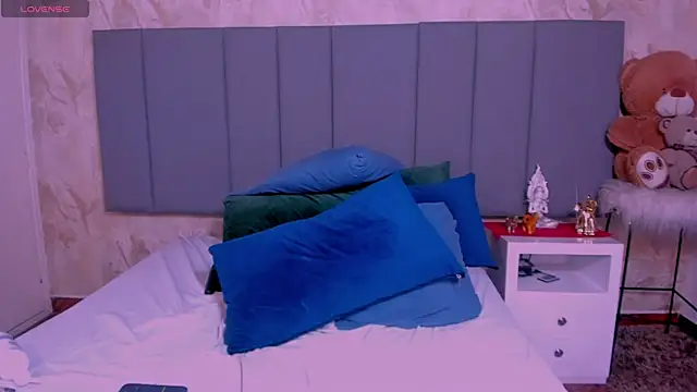 JulianaMiller online show from 02/28/25, 03:48