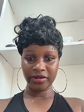 Snapshot of t-Booty_risky_ chatting on 09/10/25, 02:50 t-Booty risky online show from 09/10/25, 02:50