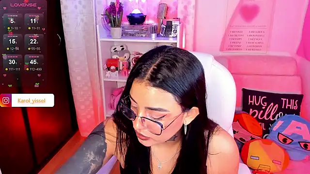 Hinataw33d01 online show from 12/17/24, 01:07