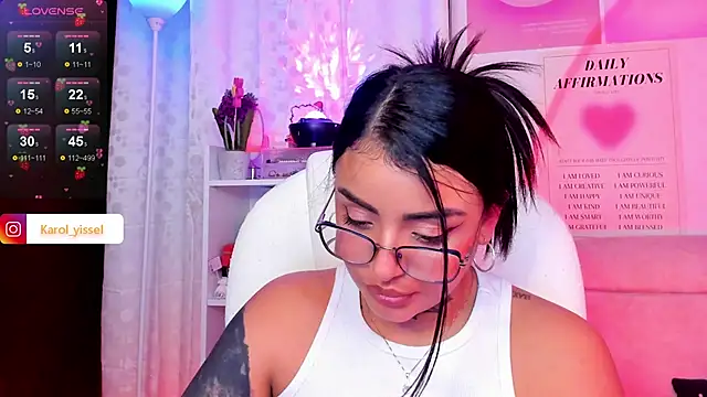 Hinataw33d01 online show from 12/27/24, 09:28