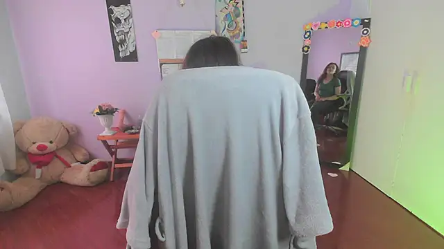 Scarletleon77 online show from 03/10/25, 02:59