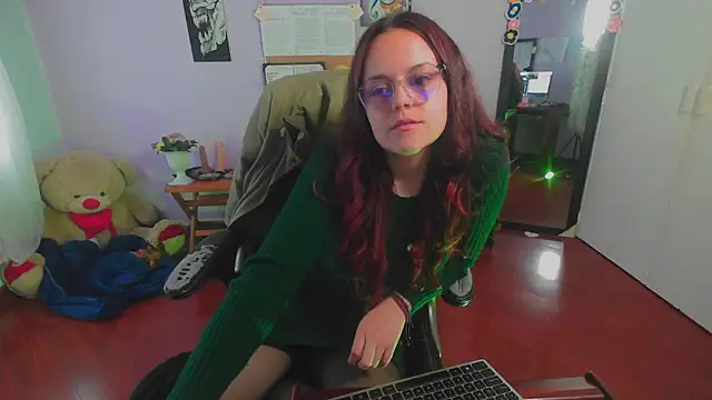 Scarletleon77 online show from 03/17/25, 09:34