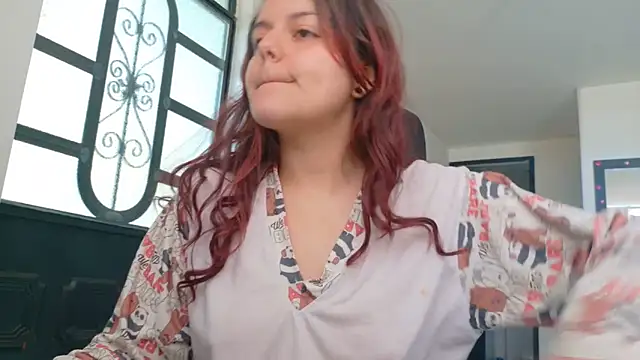 Scarletleon77 online show from 05/20/26, 02:23