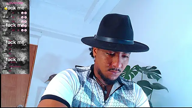 yosoy enzo2020 online show from 02/25/25, 01:17