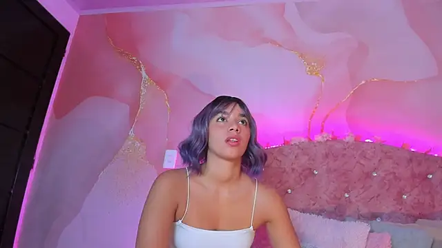 Khassia f32 online show from 03/05/25, 10:33