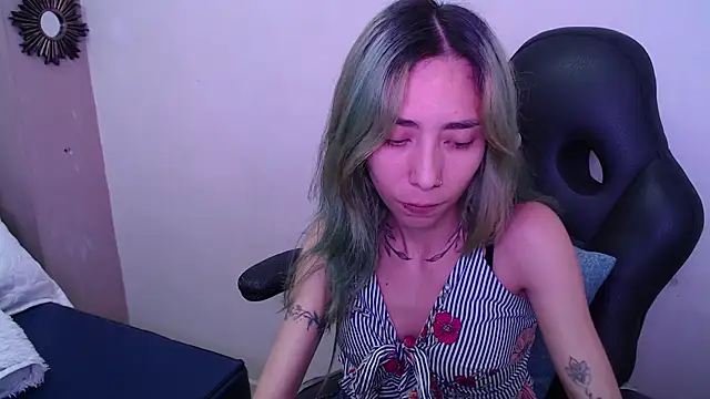 Erika Stevens online show from 11/23/25, 04:07