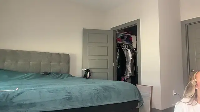 ElenaErickson online show from 01/08/25, 09:01