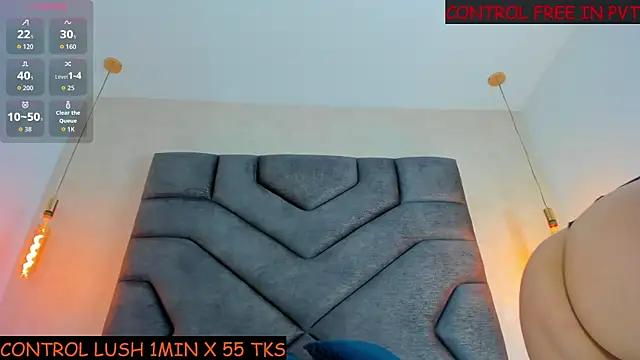 Liinda Saenz online show from 11/30/25, 12:42