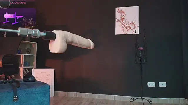 Snapshot of _WednesdayFriday_ chatting on 02/18/25, 09:53 WednesdayFriday online show from 02/18/25, 09:53