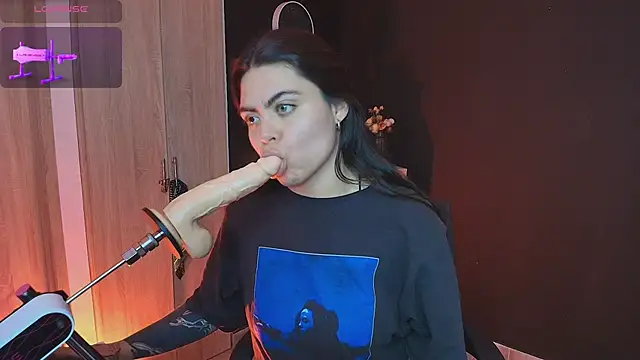 Snapshot of _WednesdayFriday_ chatting on 11/13/25, 06:40 WednesdayFriday online show from 11/13/25, 06:40