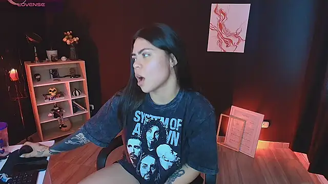 Snapshot of _WednesdayFriday_ chatting on 11/26/25, 06:53 WednesdayFriday online show from 11/26/25, 06:53