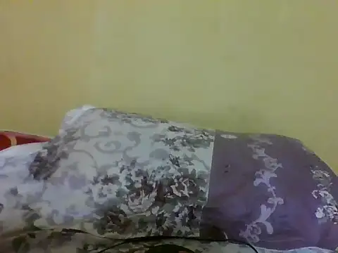 Snapshot of just_nala chatting on 11/06/25, 03:18 just nala online show from 11/06/25, 03:18