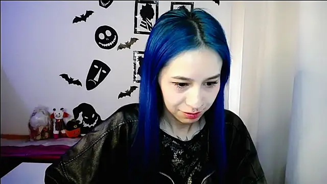 Snapshot of dakota_senju chatting on 10/15/25, 01:33 dakota senju online show from 10/15/25, 01:33