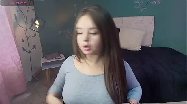 MariamCute  online show from 03/19/25, 08:32