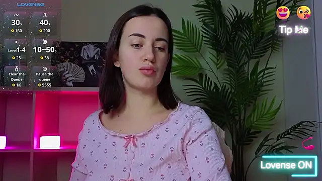 SweetieKendl online show from 02/11/26, 10:04