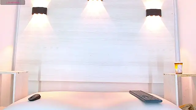 jeic 18 online show from 10/09/25, 12:25