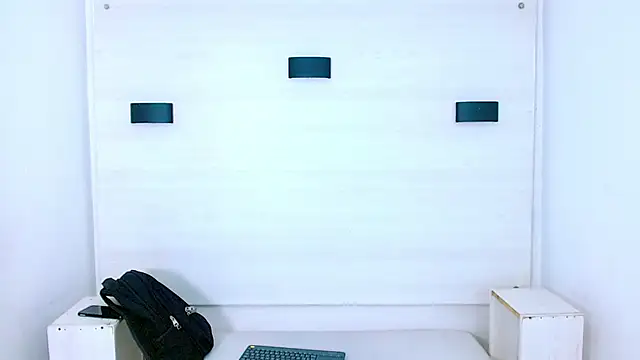 jeic 18 online show from 11/14/25, 07:23