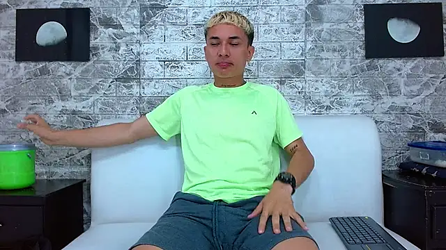 jeic 18 online show from 11/15/25, 07:10