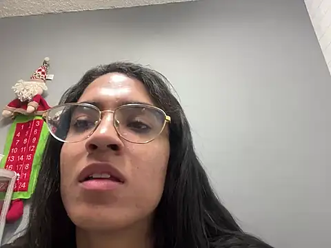 valentinabaez online show from 01/31/25, 03:22