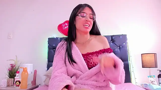 valentinabaez online show from 02/11/25, 06:22