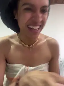 valentinabaez online show from 03/05/25, 01:39