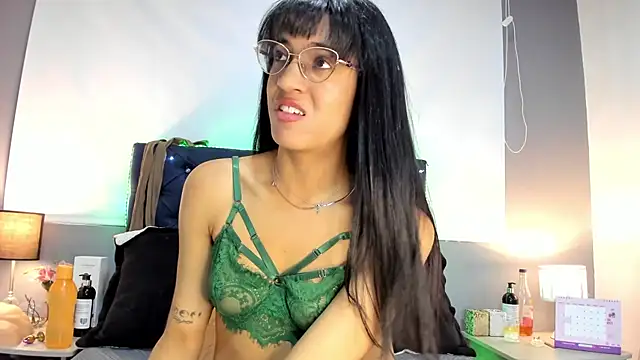 valentinabaez online show from 10/02/25, 05:09