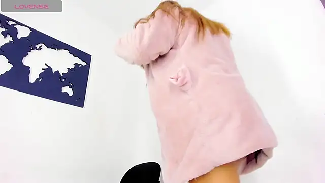 CurvyViolet online show from 12/10/24, 11:54