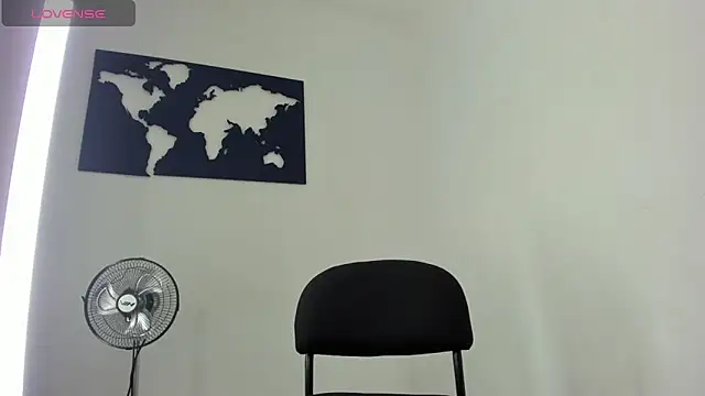 CurvyViolet online show from 12/13/24, 11:34