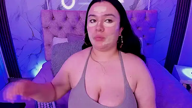 Abbyy Brooks online show from 11/19/25, 11:21