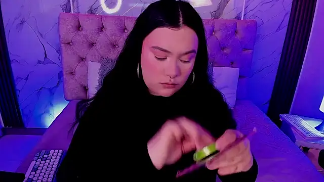 Abbyy Brooks online show from 11/22/25, 11:42