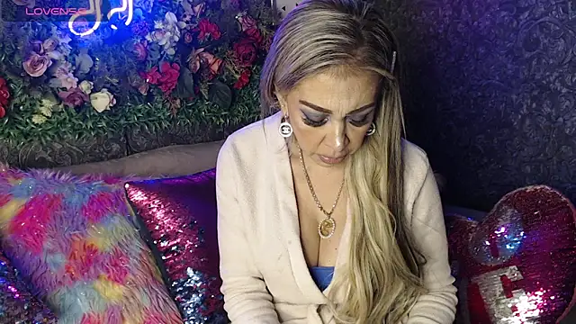 EvelinaGrey online show from 01/31/25, 08:22