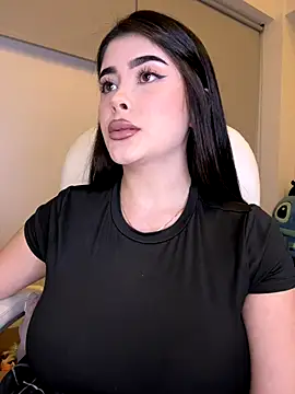 Snapshot of misslollipop04 chatting on 01/06/26, 02:59 misslollipop04 online show from 01/06/26, 02:59