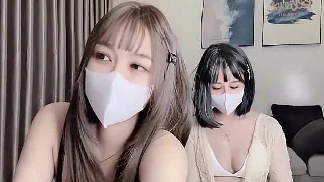 Mono-Stewardesss online show from 10/05/25, 03:54