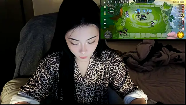 Snapshot of Jennie-007 chatting on 10/15/25, 10:04 Jennie-007 online show from 10/15/25, 10:04