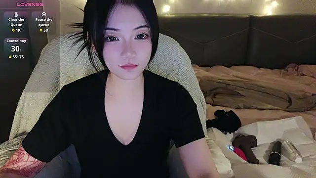 Snapshot of Jennie-007 chatting on 10/25/25, 12:13 Jennie-007 online show from 10/25/25, 12:13