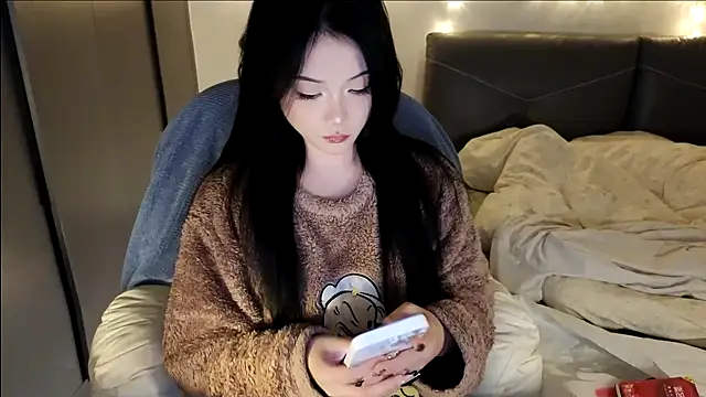 Snapshot of Jennie-007 chatting on 11/20/25, 12:27 Jennie-007 online show from 11/20/25, 12:27